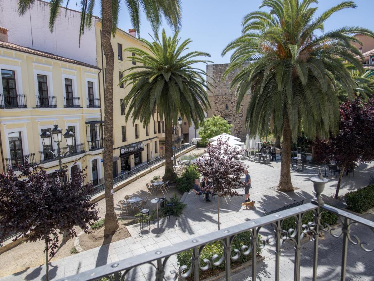 Elegante Apartamento Para 5 En El Centro De Caceres Con Wifi المظهر الخارجي الصورة