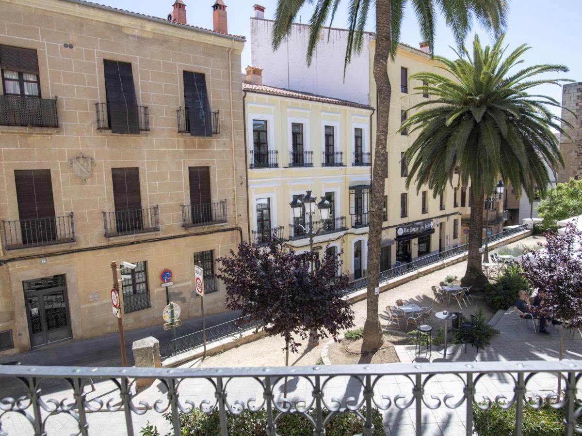 Elegante Apartamento Para 5 En El Centro De Caceres Con Wifi المظهر الخارجي الصورة