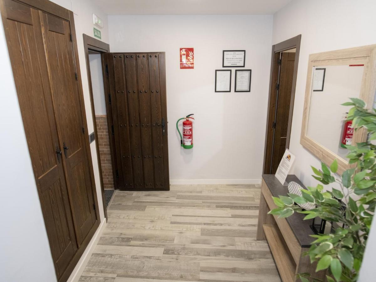 Elegante Apartamento Para 5 En El Centro De Caceres Con Wifi المظهر الخارجي الصورة