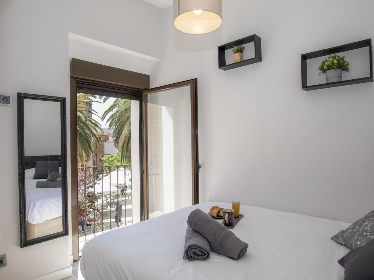 Elegante Apartamento Para 5 En El Centro De Caceres Con Wifi المظهر الخارجي الصورة