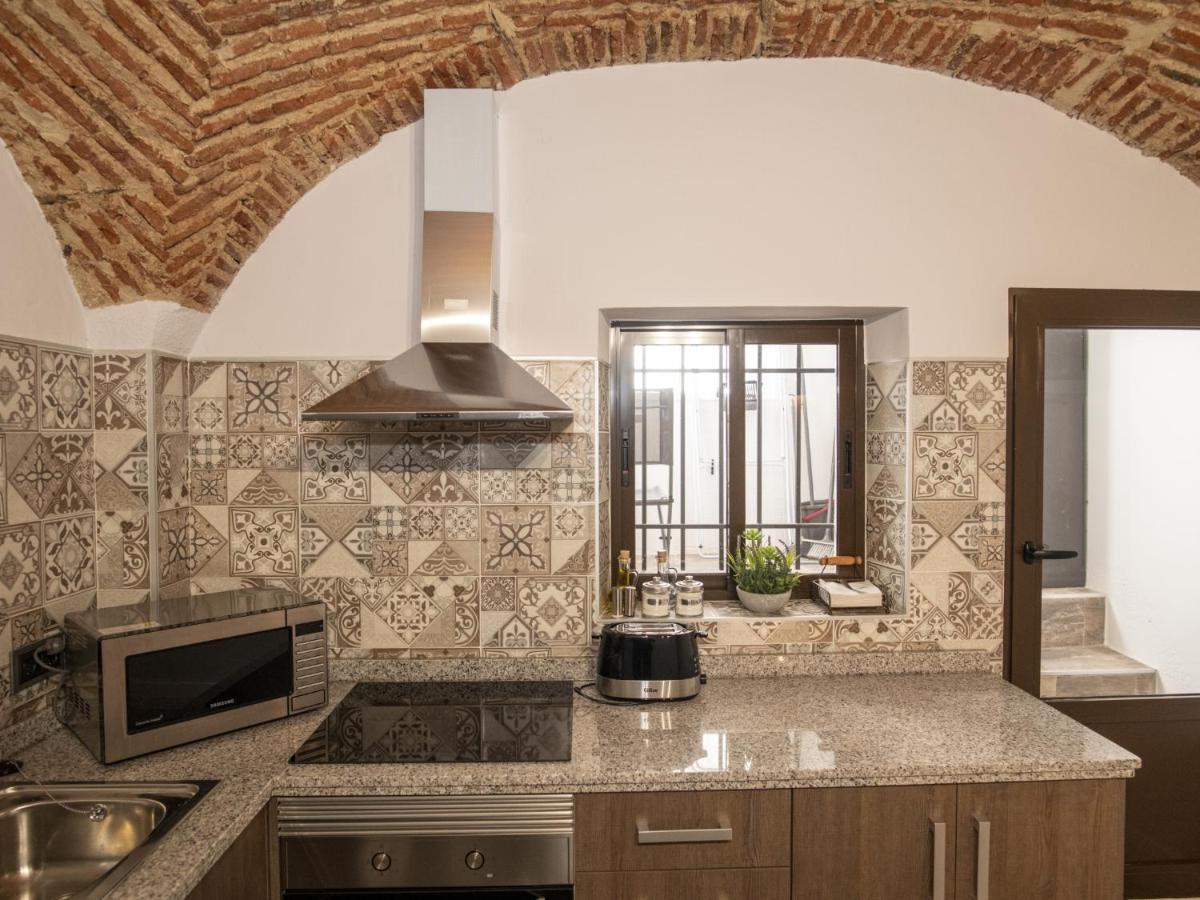 Elegante Apartamento Para 5 En El Centro De Caceres Con Wifi المظهر الخارجي الصورة